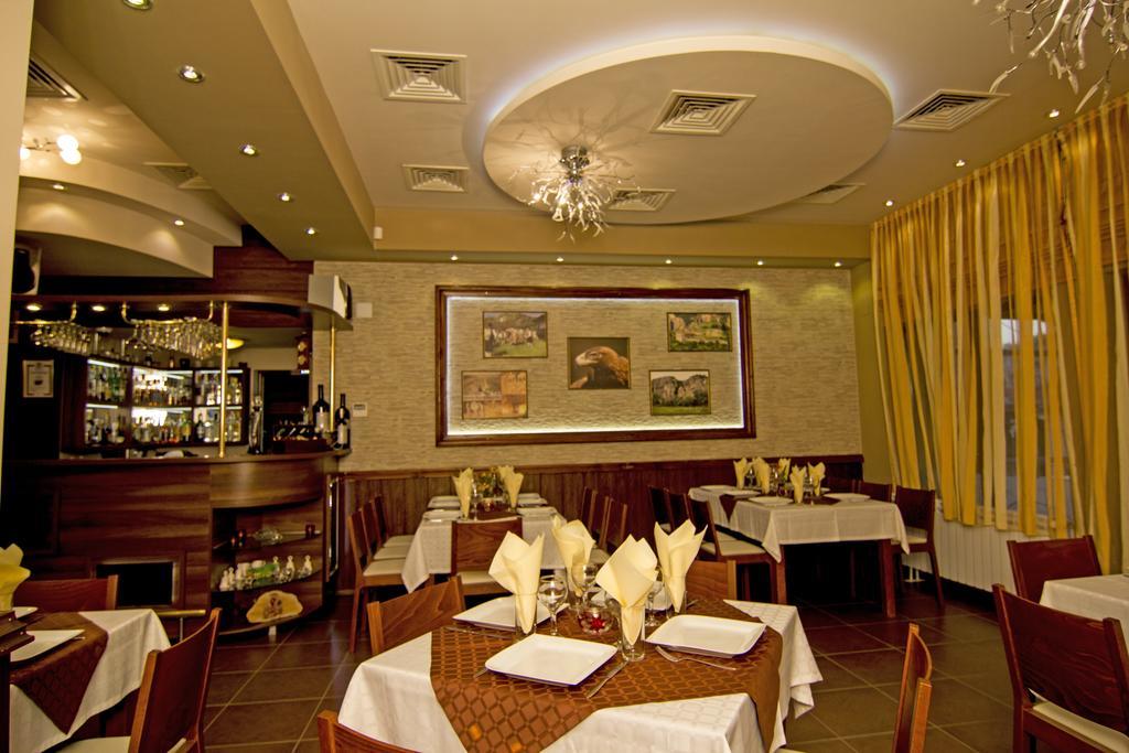 Rusenski Lom Hotel Koshov Екстер'єр фото