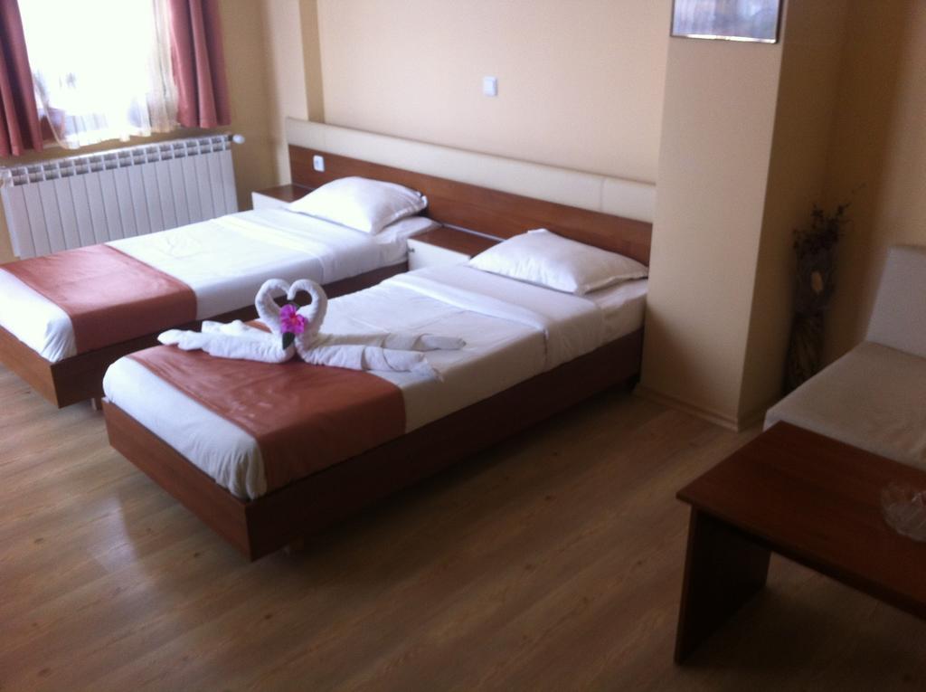 Rusenski Lom Hotel Koshov Екстер'єр фото