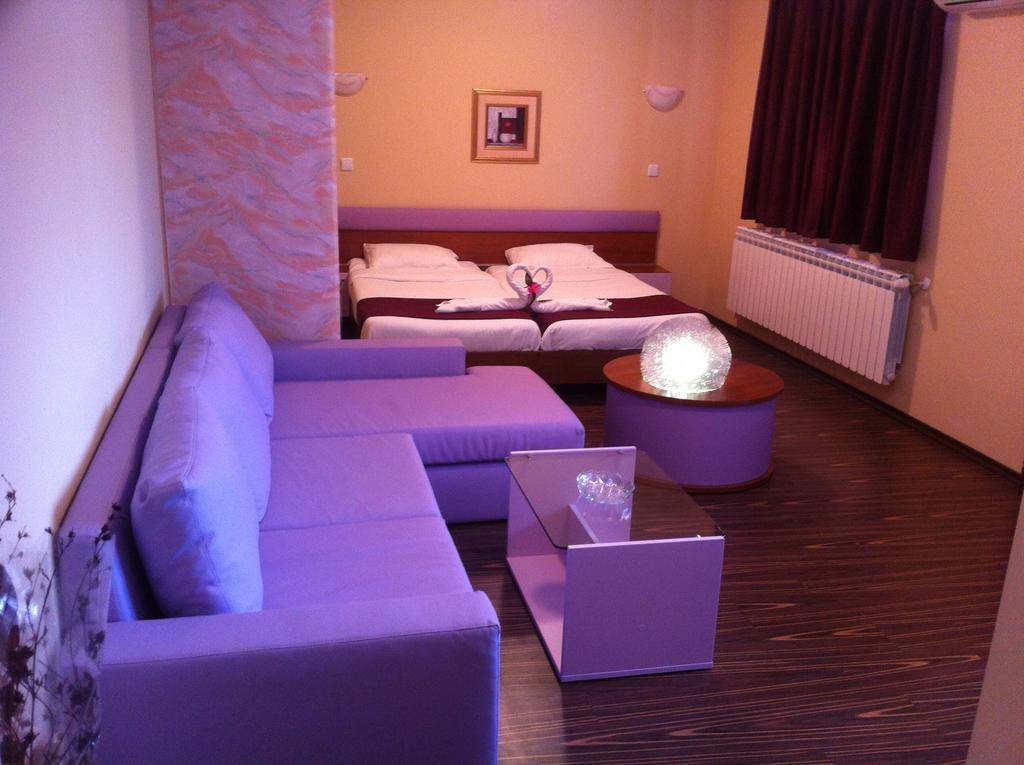 Rusenski Lom Hotel Koshov Екстер'єр фото