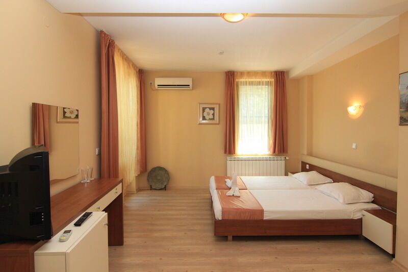 Rusenski Lom Hotel Koshov Екстер'єр фото
